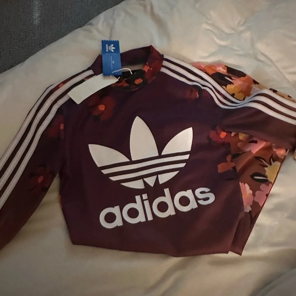 Women's adidas Originals x HER STUDIO LONDON LONG SLEEVE DRESS. Multicolor. New - Picture 4 of 6
